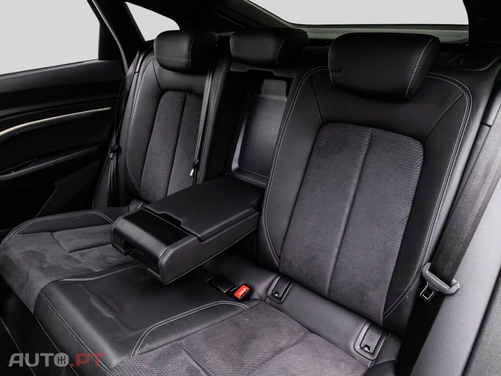 Audi E-Tron S BLACK I.V.A DEDUTIVEL 