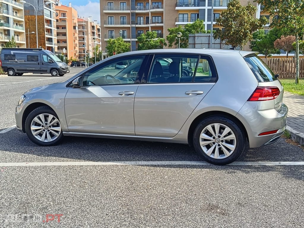 Volkswagen Golf 1.6 TDi Confortline