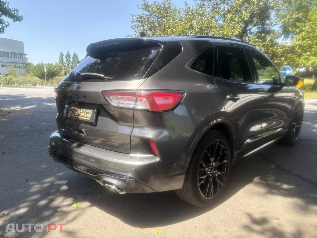 Ford Kuga 1.5 EcoBoost ST-Line X