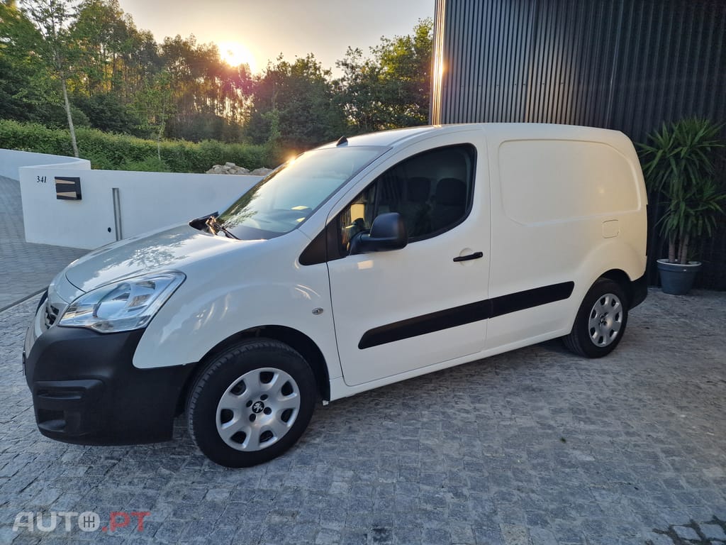 Peugeot Partner 1.6 HDI 3LUG GPS PREMIUIM (FULL EXTRAS)