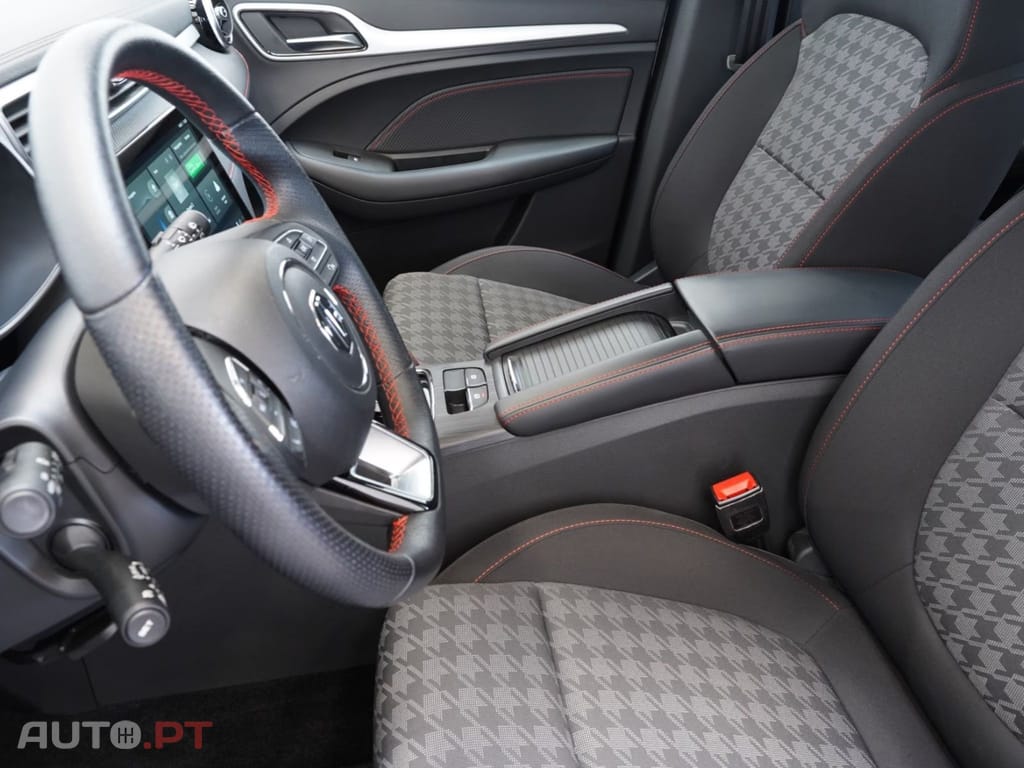 MG ZS EV Standard Range Comfort I.V.A DEDUTIVEL