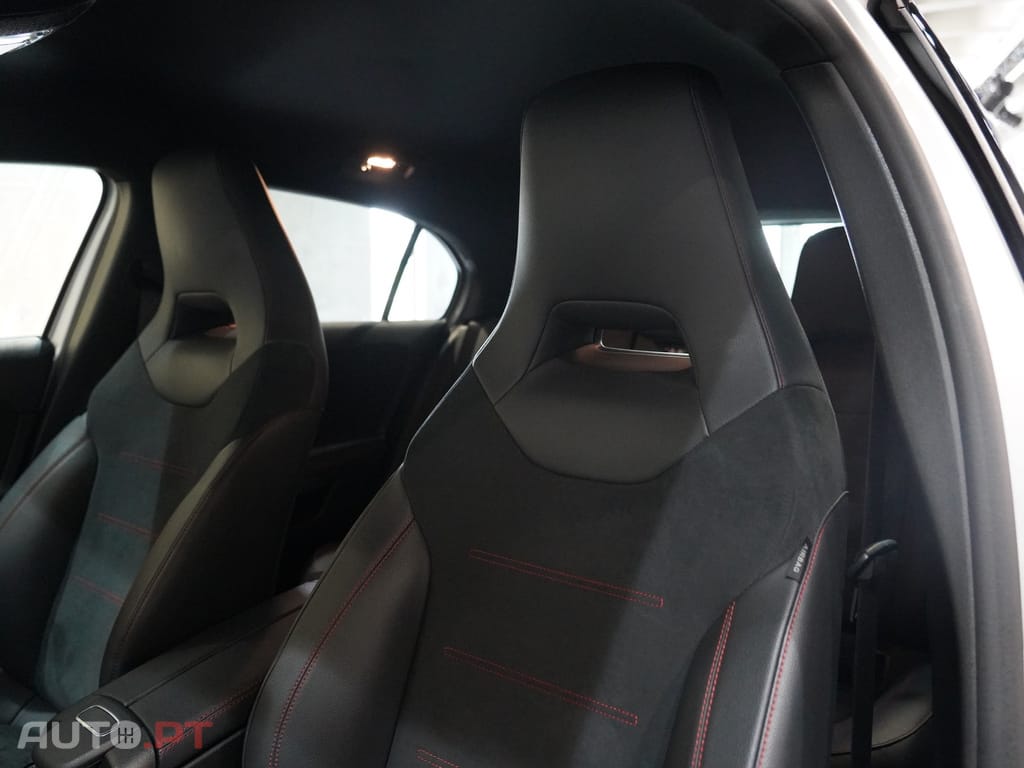 Mercedes-Benz A 180 d AMG Line