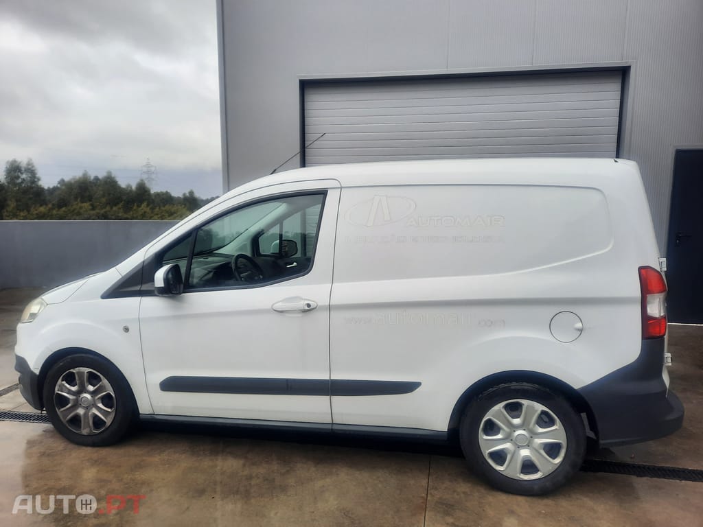 Ford Transit Courier