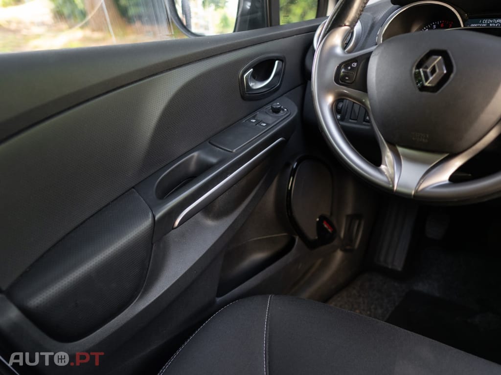 Renault Clio Limited