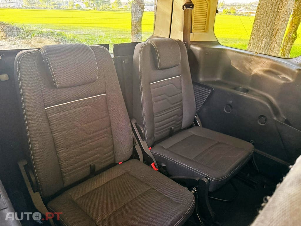 Ford Tourneo Grand 1.6 TDCi Titanium