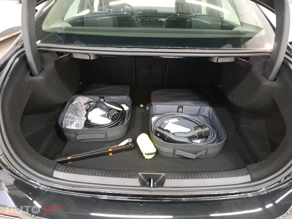 Mercedes-Benz A 250 e