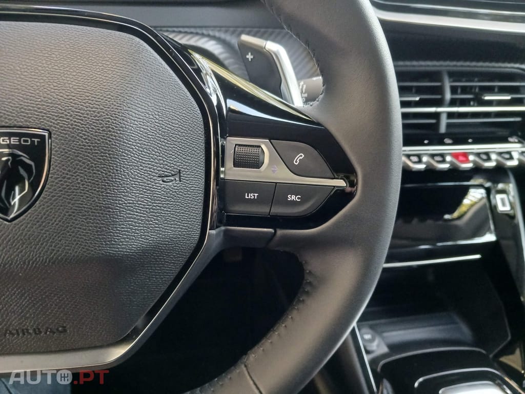 Peugeot 208 1.2 Hybrid Allure e-DCS6