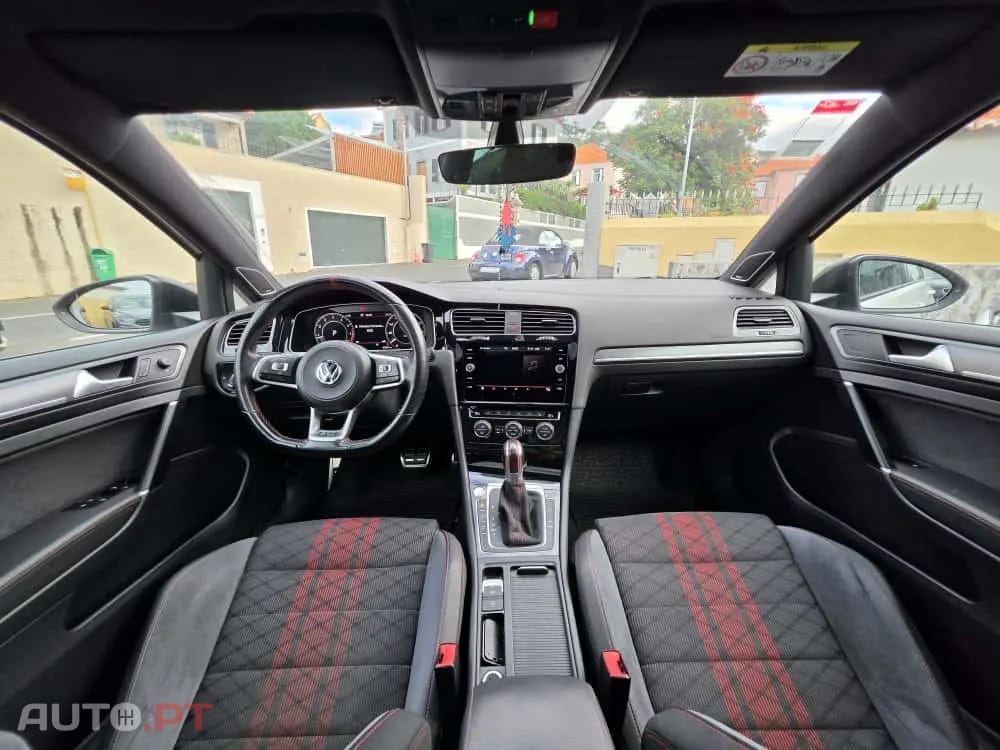 Volkswagen Golf 2.0 TSI GTi TCR DSG