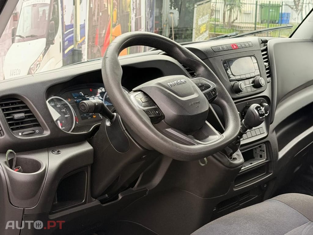 Iveco Daily BASCULA