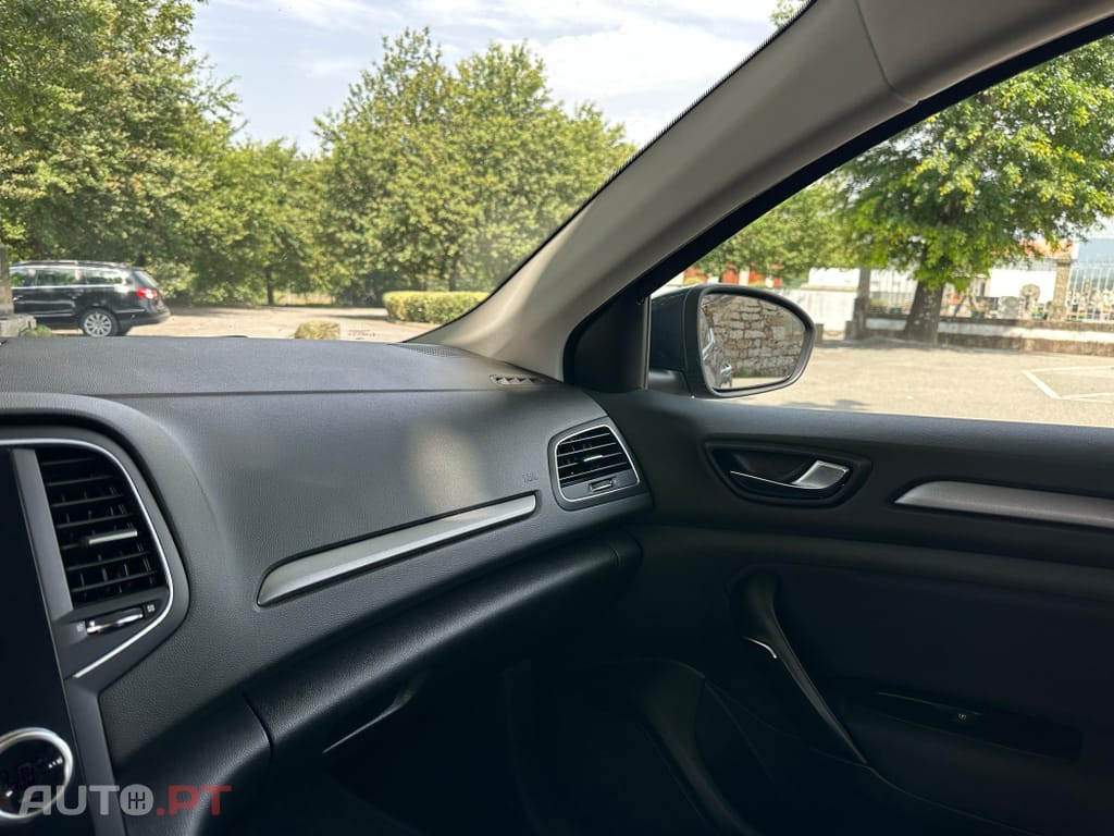 Renault Mégane 1.5 Blue dCi Intens EDC