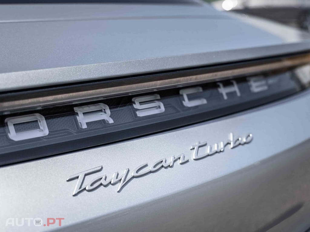 Porsche Taycan Turbo
