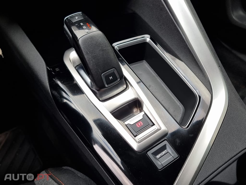 Peugeot 5008 1.5 BlueHDi Allure EAT8