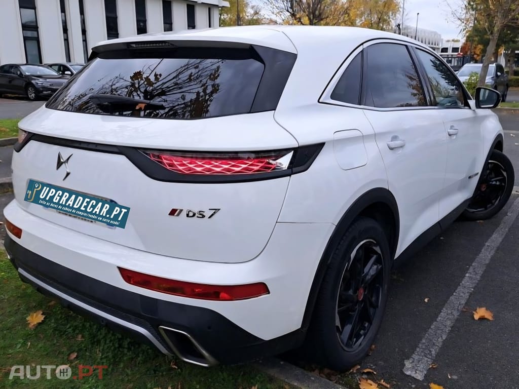 DS DS7 Crossback E-Tense Performance Line EAT8