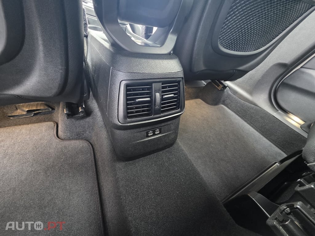 BMW 216 d 7L Line Sport