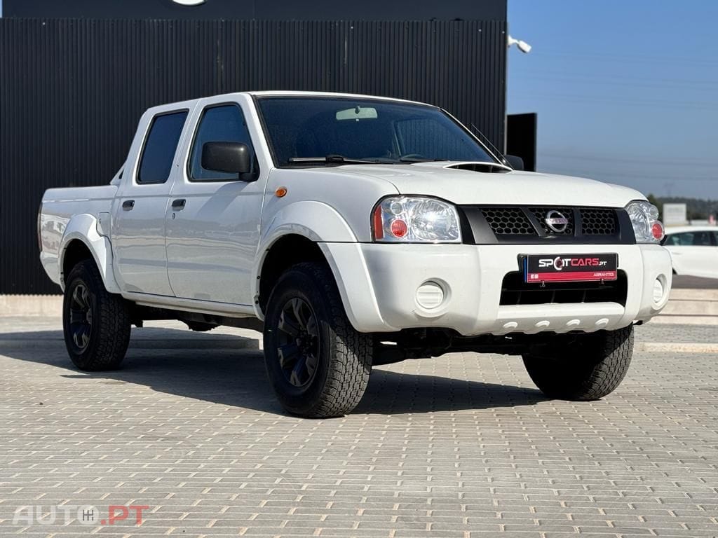 Nissan Pick Up 2.5 TD CD Look Navara