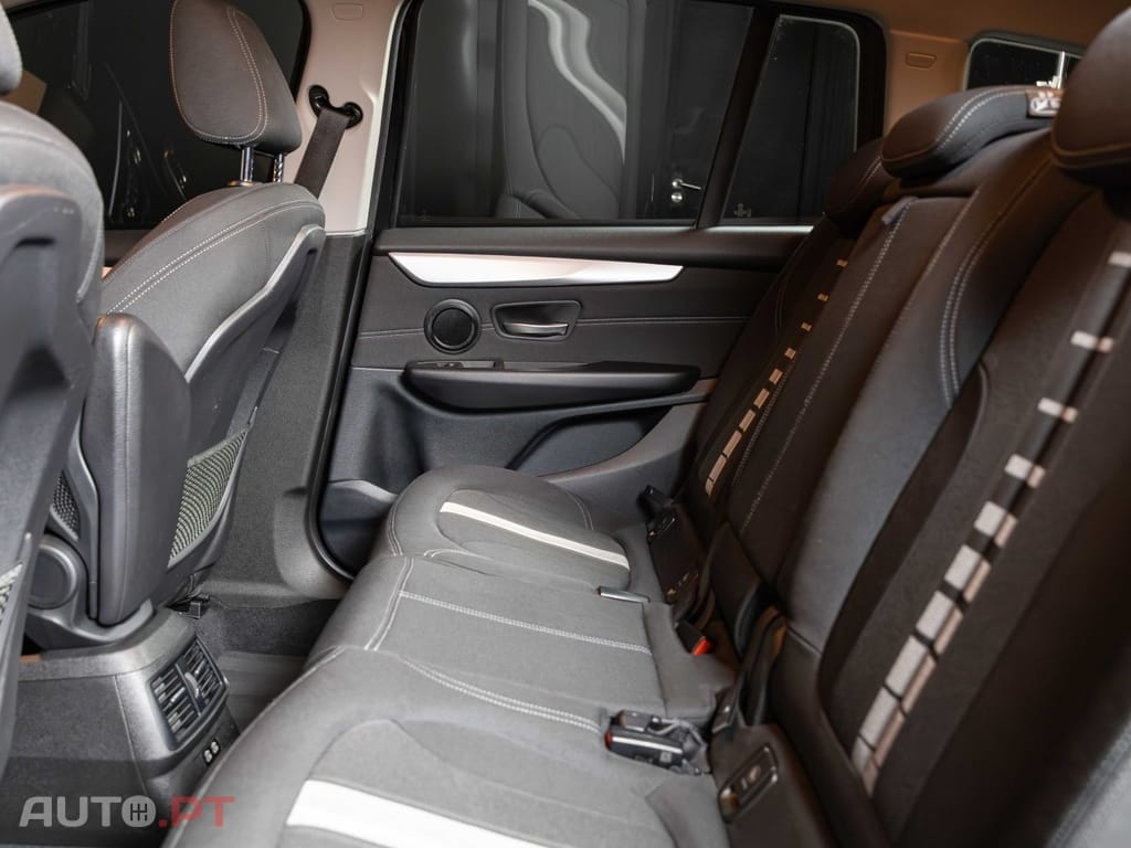 BMW 216 d Aut. Sport Line