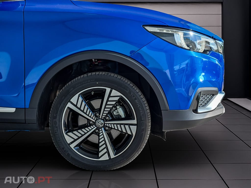 MG ZS 44.5 kWh Luxury