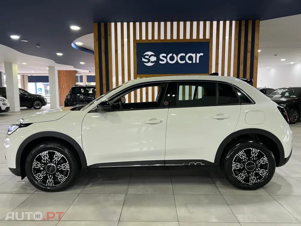 Fiat 600e 54 kWh (RED)