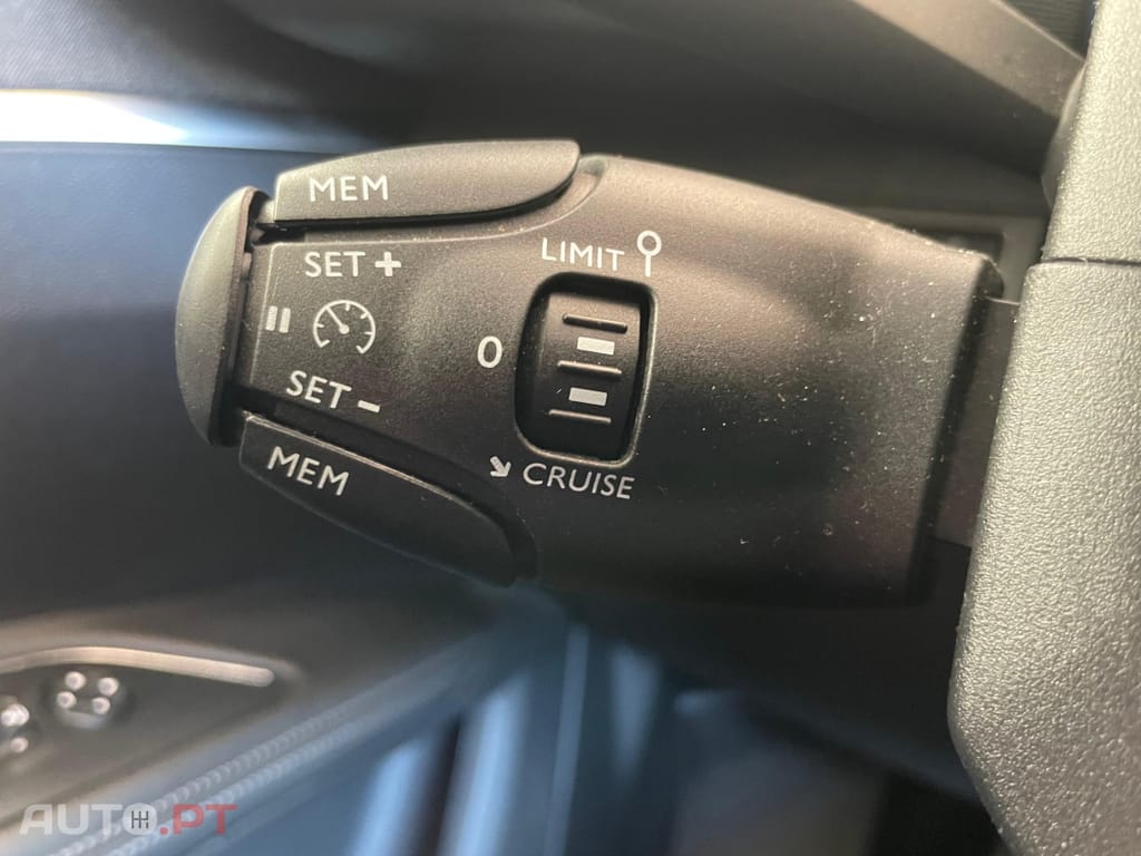 Peugeot 5008 1.5 BlueHDi Allure