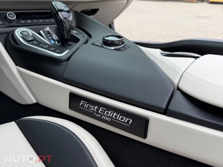 BMW i8 Roadster First Edition