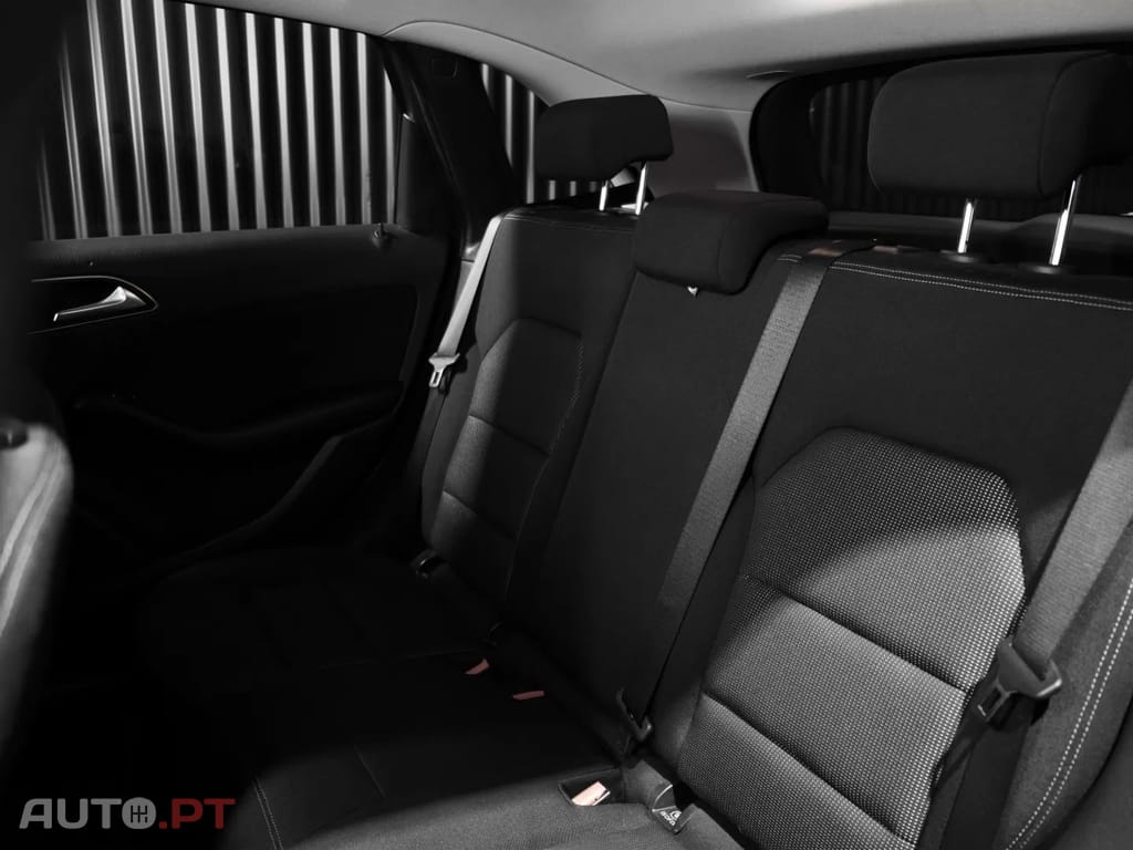 Mercedes-Benz B 180 d 7G-DCT