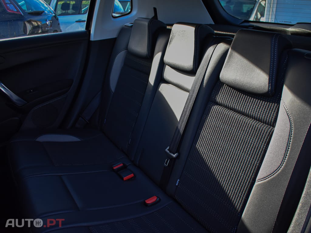 Peugeot 2008 1.6 BlueHDi Allure