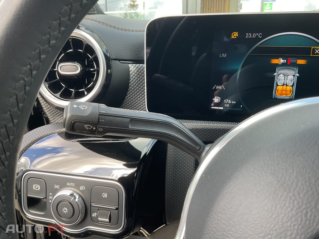 Mercedes-Benz CLA 180 d Business Solutions