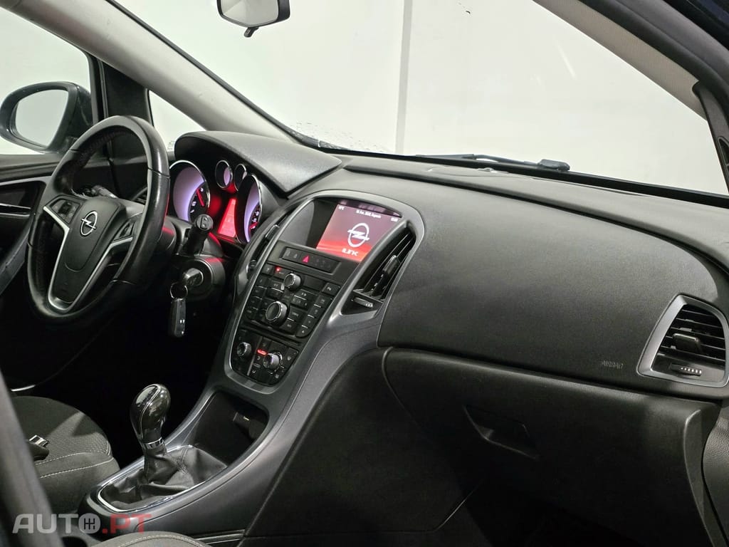 Opel Astra 1.6 CDTI Dynamic S/S