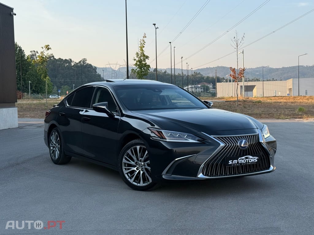 Lexus ES Executive+