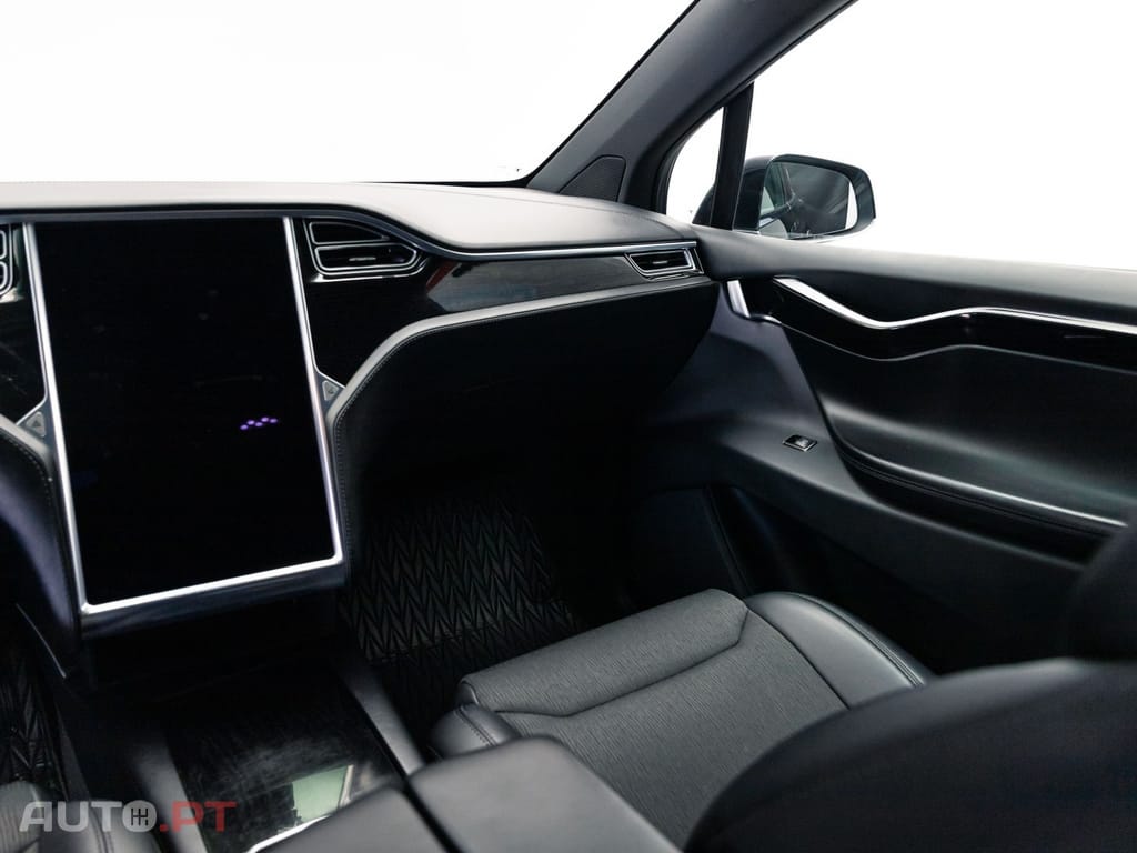 Tesla Model X 75