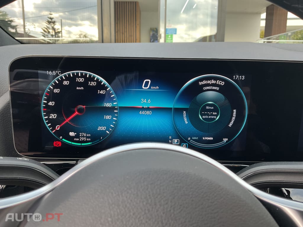 Mercedes-Benz EQA 250 Electric Art