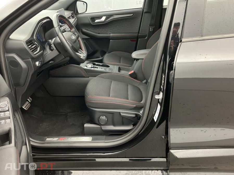 Ford Kuga 2.5 FHEV ST-Line