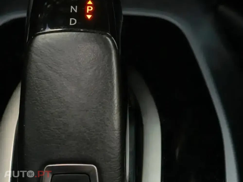 Peugeot 2008 1.5 BlueHDi Allure EAT8