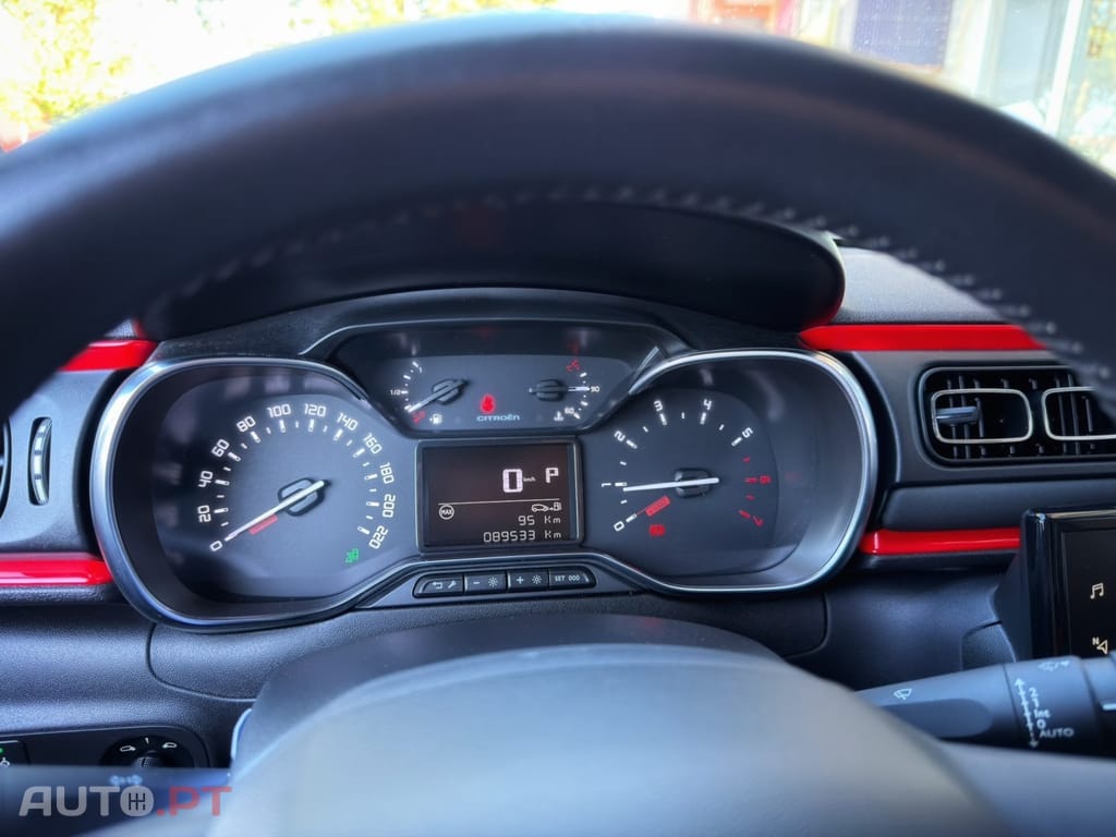 Citroen C3 1.2 PureTech Shine EAT6