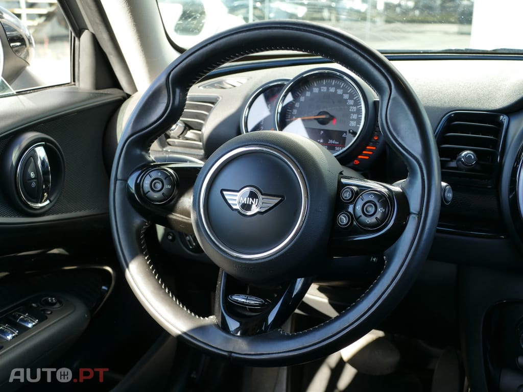 MINI Clubman Cooper D Auto