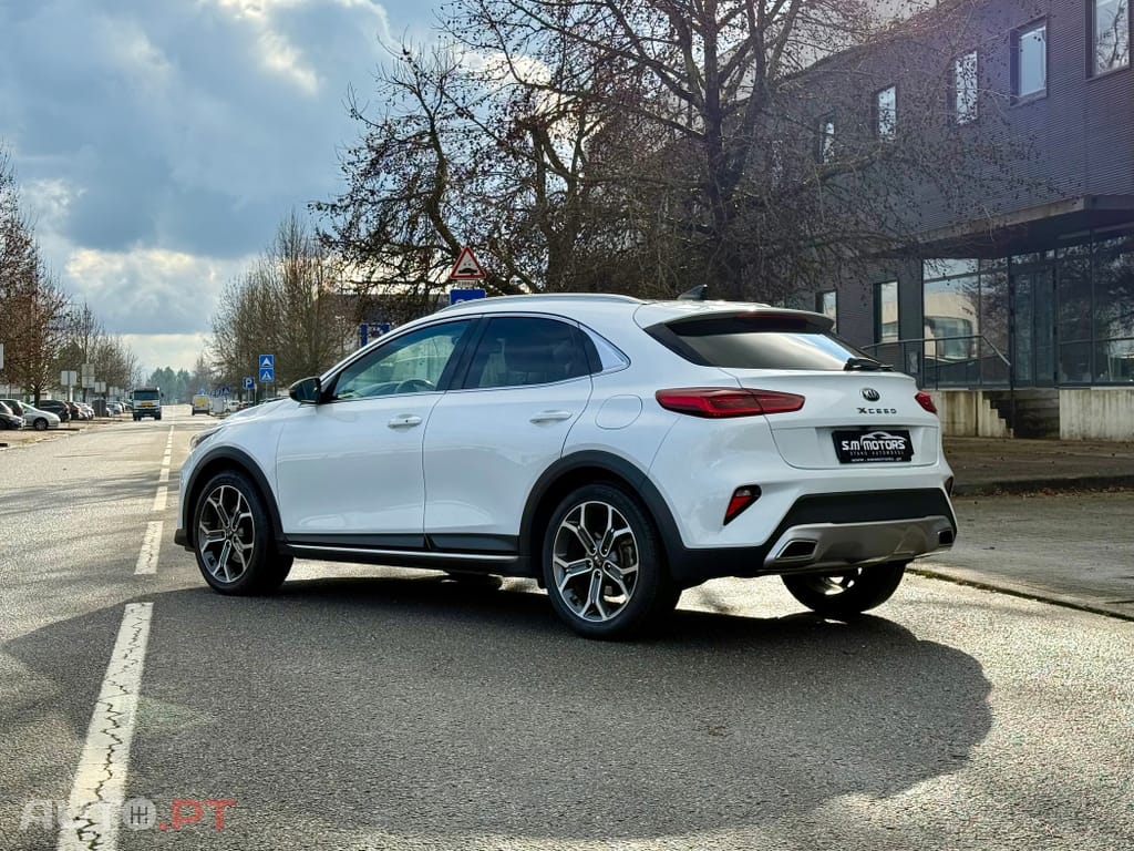Kia Xceed 1.4 T-GDI Tech+SRF 7DCT