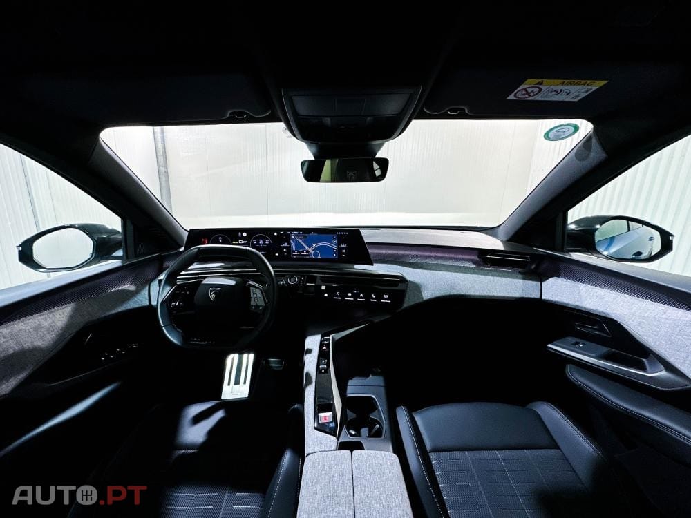 Peugeot E-3008 73 kWh GT