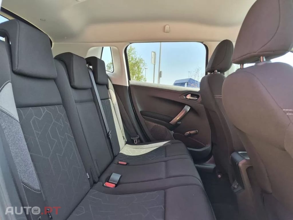Peugeot 2008 1.2 PureTech Style