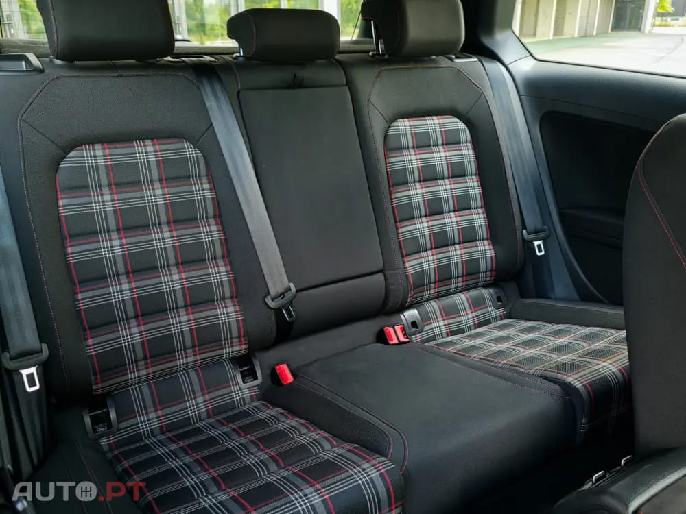 Volkswagen Golf 2.0 TSi GTi