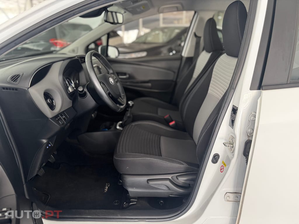Toyota Yaris 1.5 VVT-i Exclusive+Pack Luxury