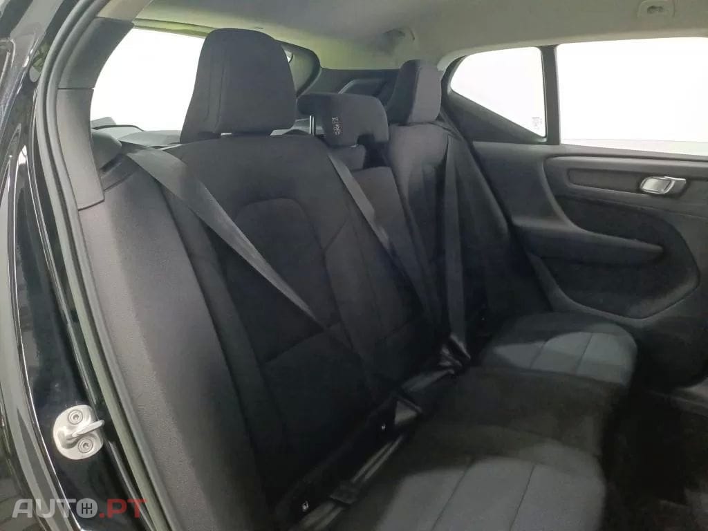 Volvo XC40 1.5 T2 Momentum Core
