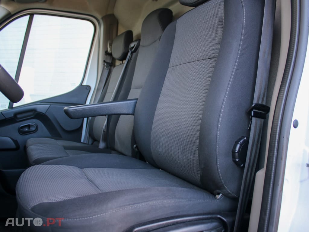 Renault Master 2.3 dCi L3H2 3.5T