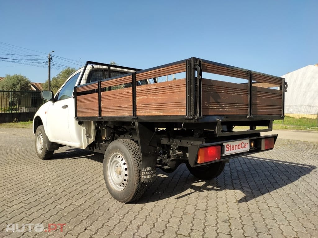 Mitsubishi L200 2.5 DID 4X4 CAB. SIMPLES