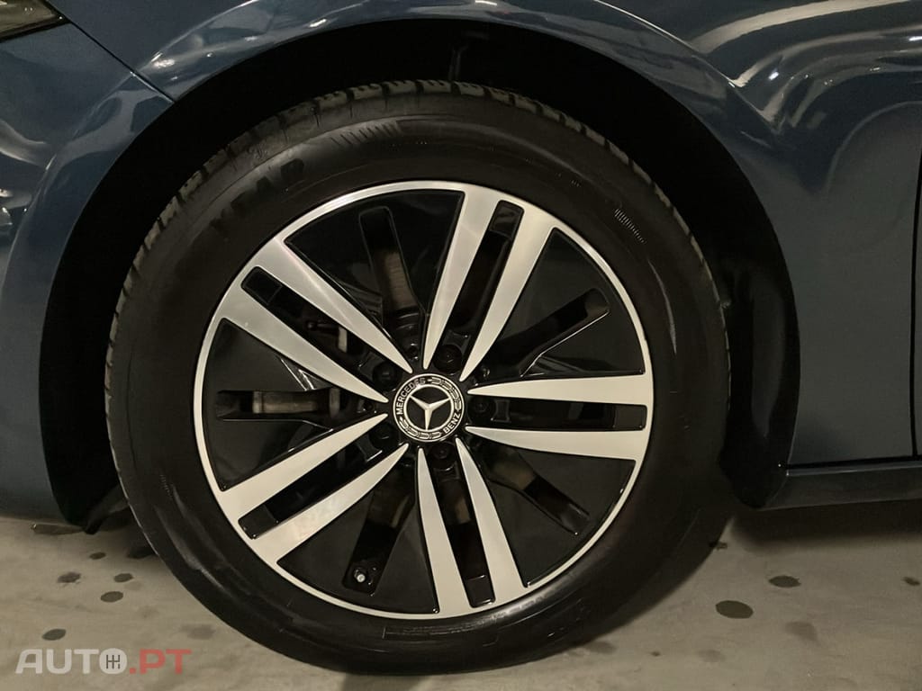 Mercedes-Benz A 250 e STYLE PLUS
