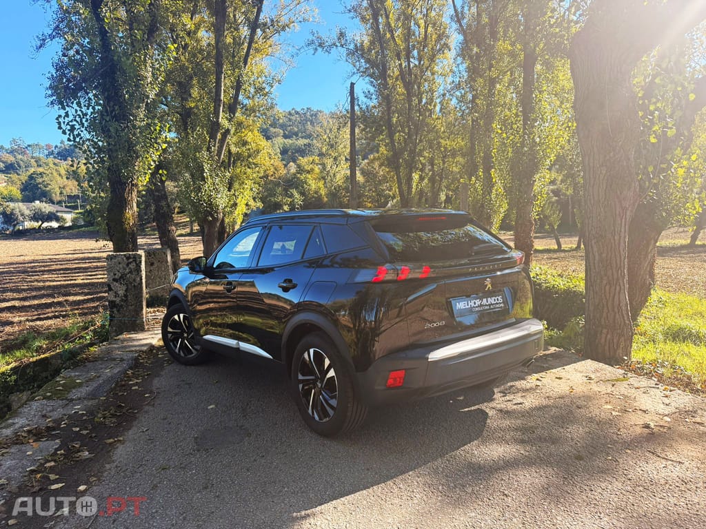 Peugeot 2008 1.5 BlueHDi Allure EAT8