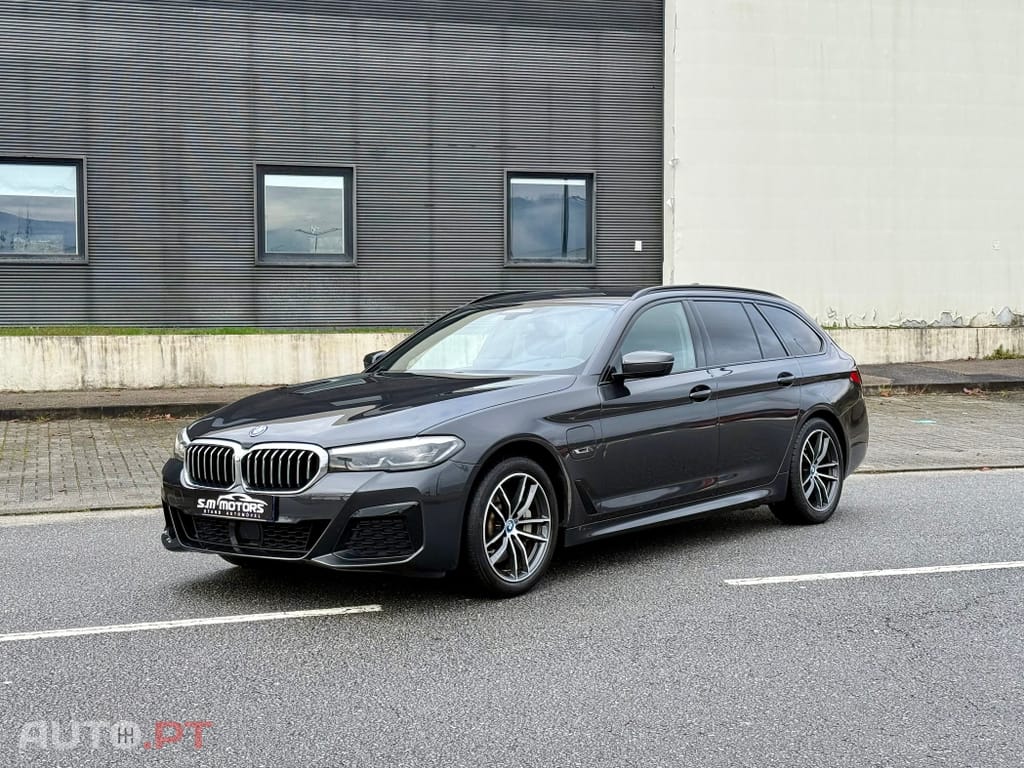 BMW 530 e Pack Desportivo M