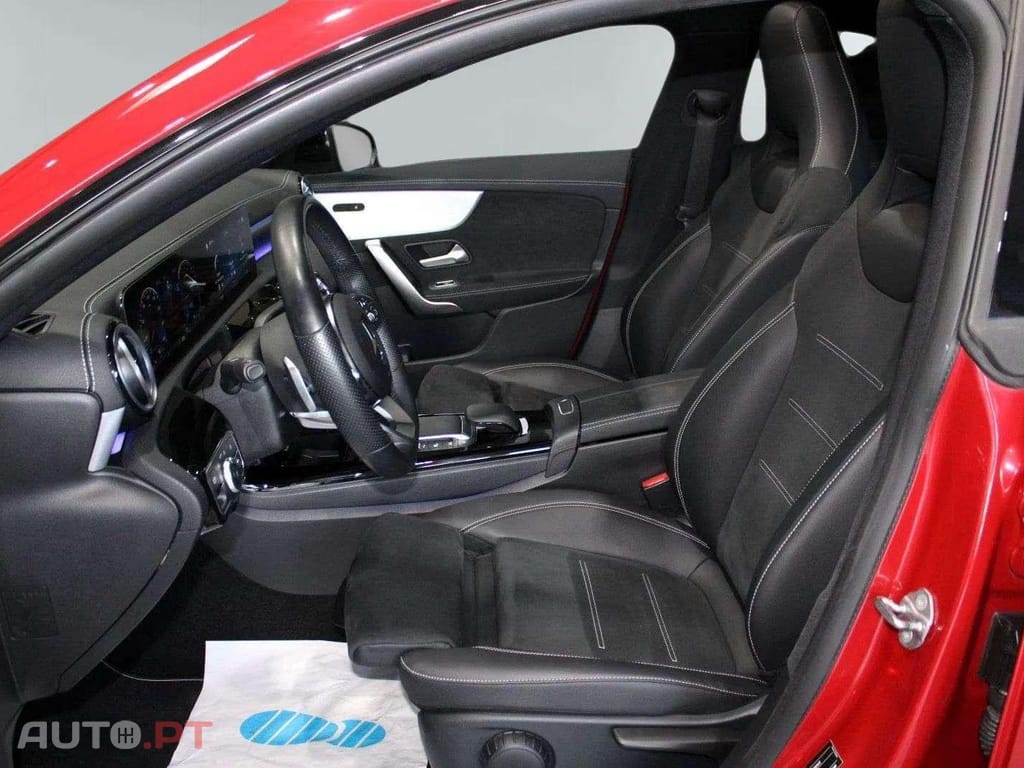 Mercedes-Benz CLA 250 e AMG I.V.A DEDUTÍVEL  