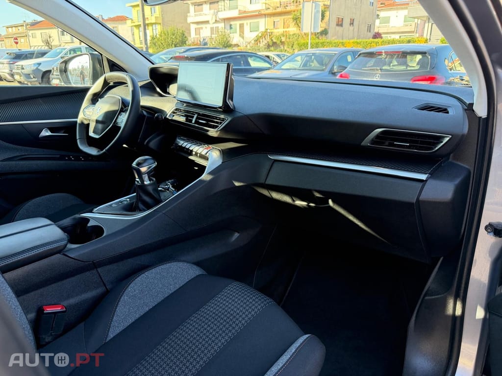 Peugeot 3008 1.5 BlueHDi Active Pack