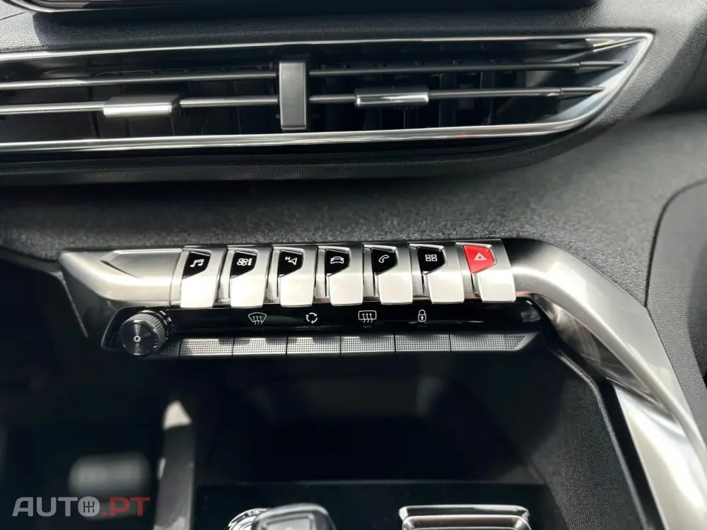 Peugeot 3008 1.5 BlueHDi Allure EAT8