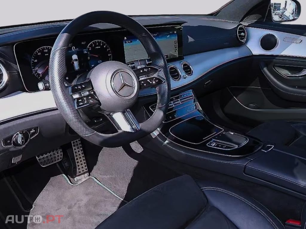 Mercedes-Benz E 300 I.V.A DEDUTIVEL  e T AMG